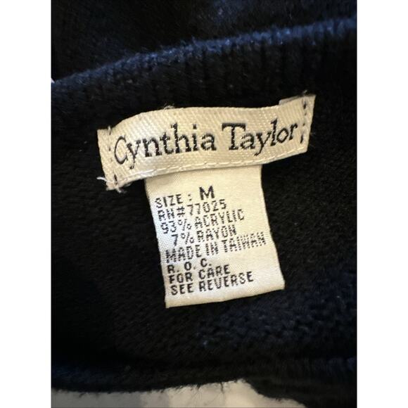 Cynthia Taylor Pull Over Black With Red & Gold Embroidered & Beaded Flowers Med. - Picture 3 of 3